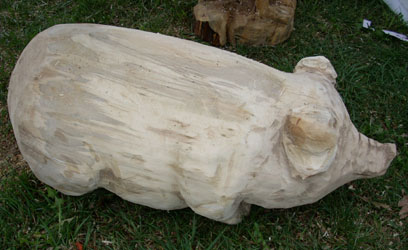 Pig Chainsaw Carving